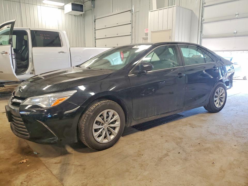 2016 TOYOTA CAMRY — VIN 4T4BF1FK2GR574352
