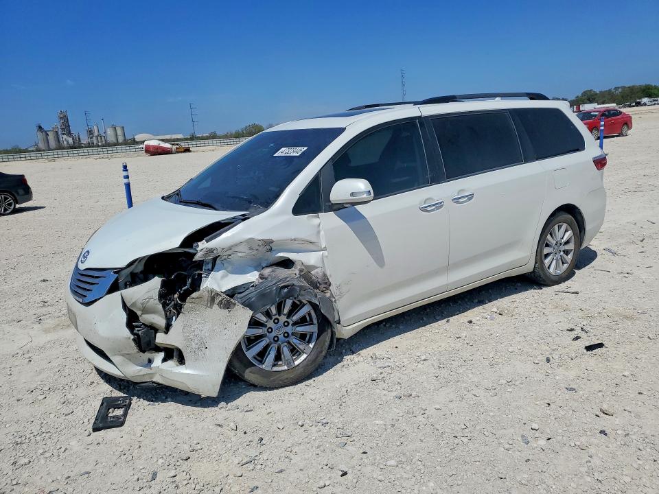 2017 TOYOTA SIENNA — VIN 5TDYZ3DC1HS831658