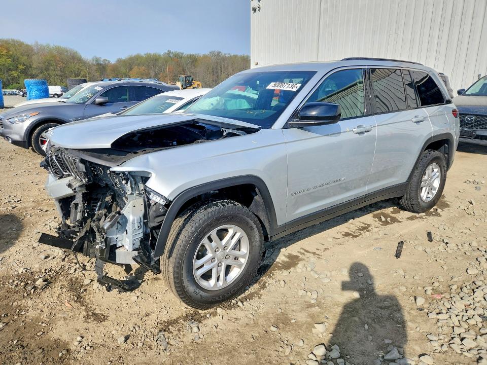 2025 JEEP GRAND CHEROKEE — VIN 1C4RJGAGXS8787830