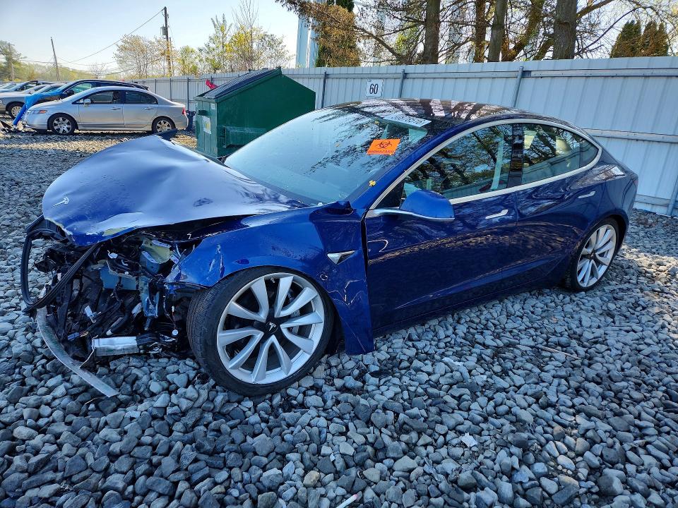 2018 TESLA MODEL 3 — VIN 5YJ3E1EA2JF009856