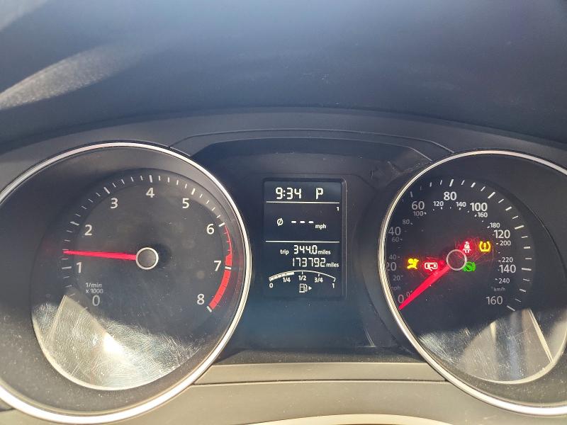 3VW2B7AJ7HM365851
