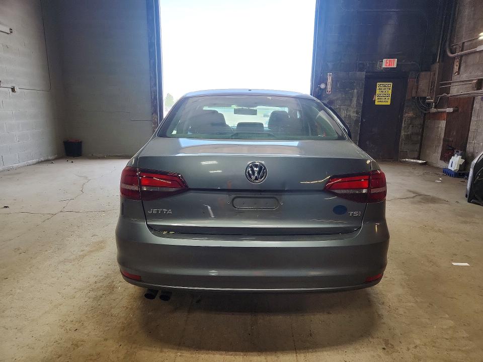 3VW2B7AJ7HM365851
