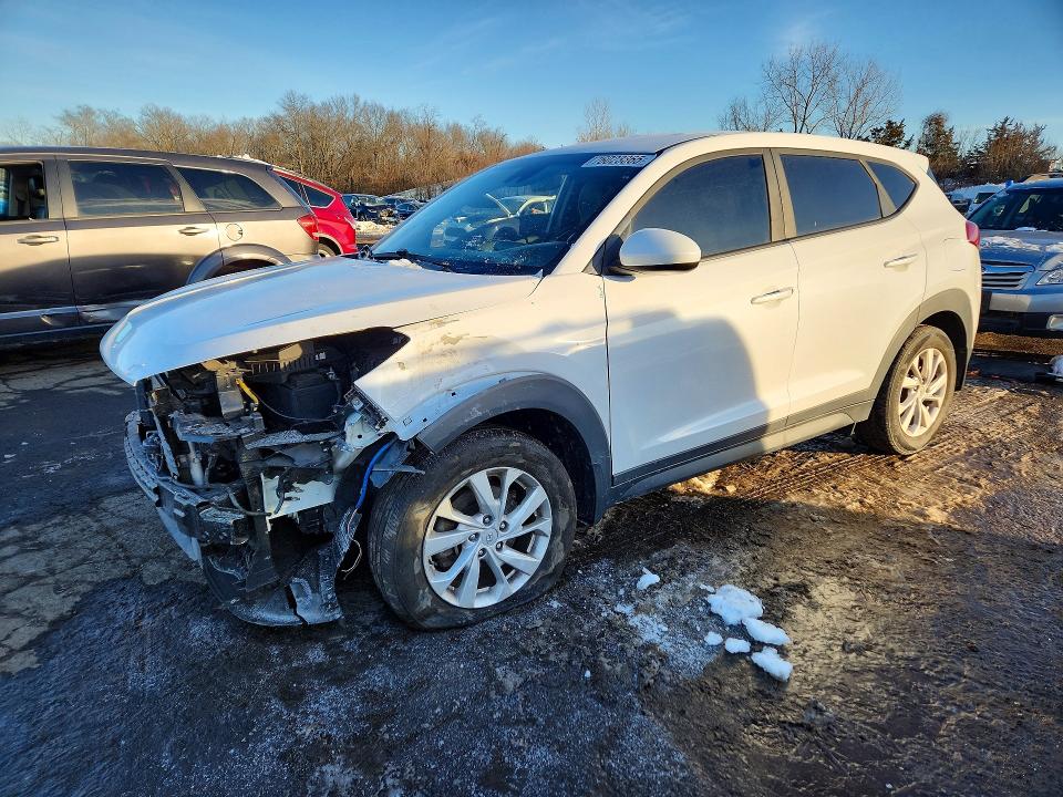 2019 HYUNDAI TUCSON SE — VIN KM8J2CA47KU963518
