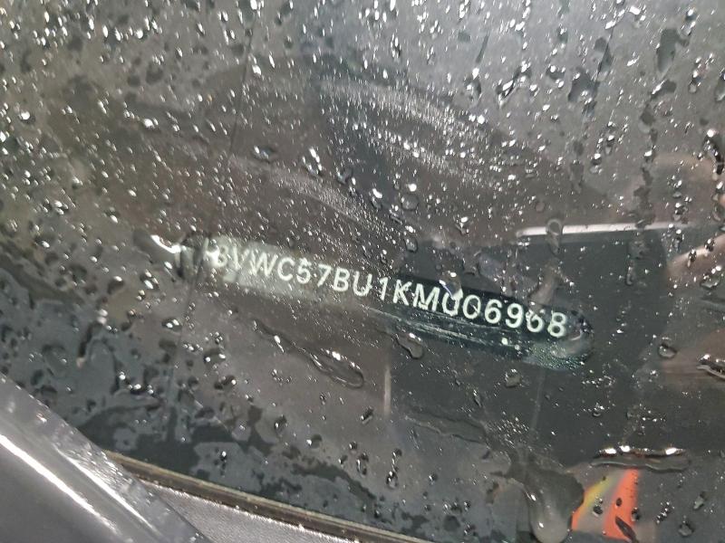 3VWC57BU1KM006958
