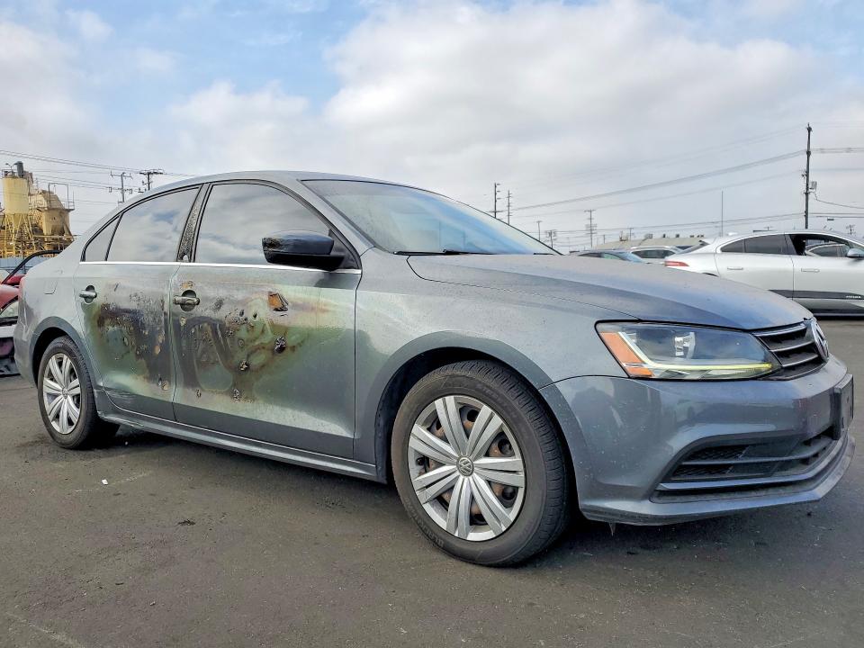 3VW2B7AJ6HM405563