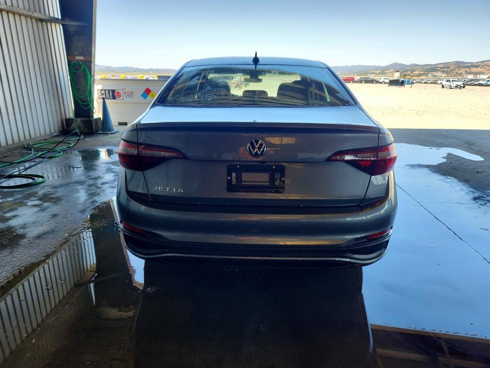 3VW5M7BU8RM078360