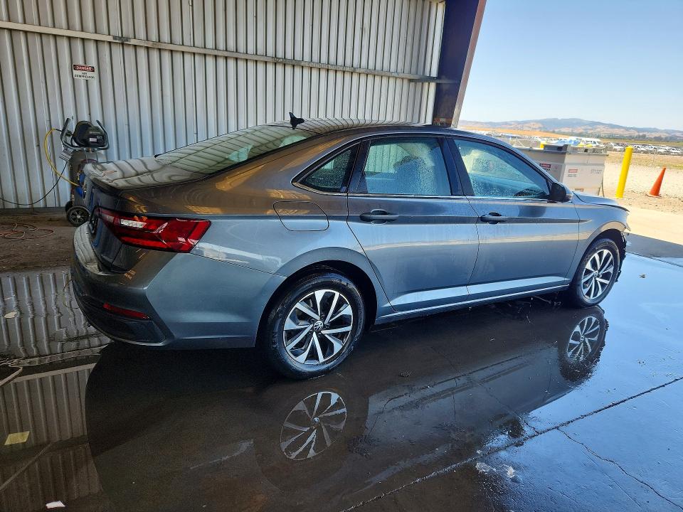 3VW5M7BU8RM078360
