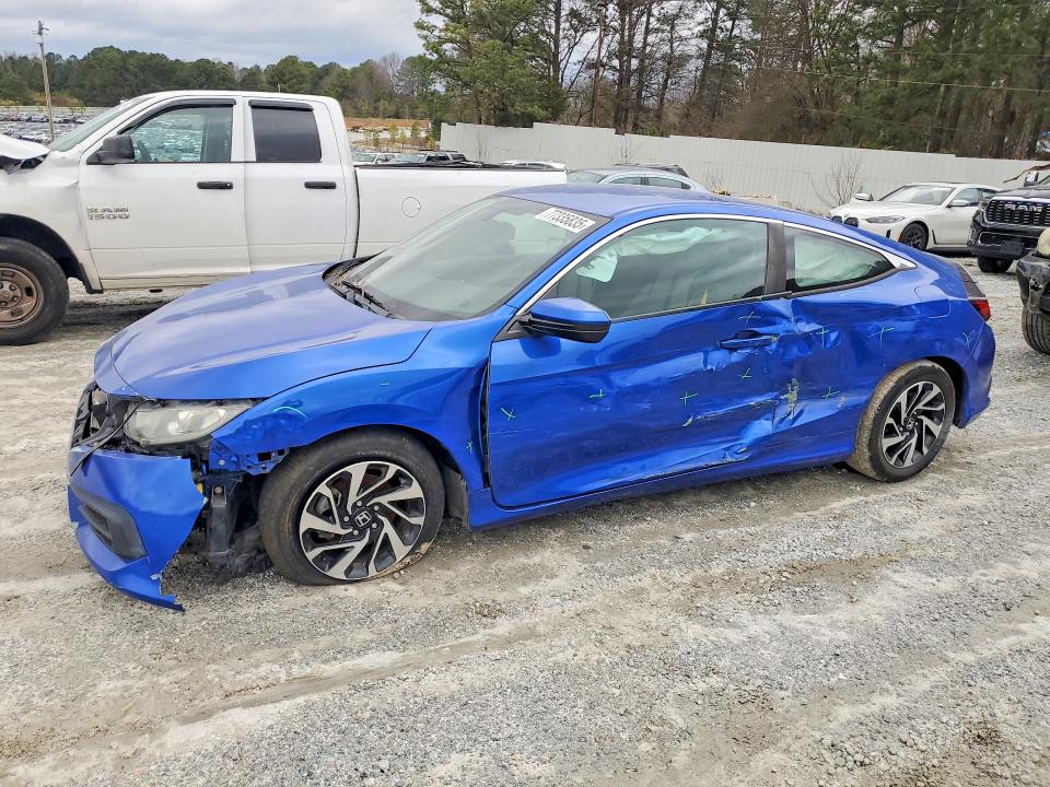 2017 HONDA CIVIC — VIN 2HGFC4B50HH302575
