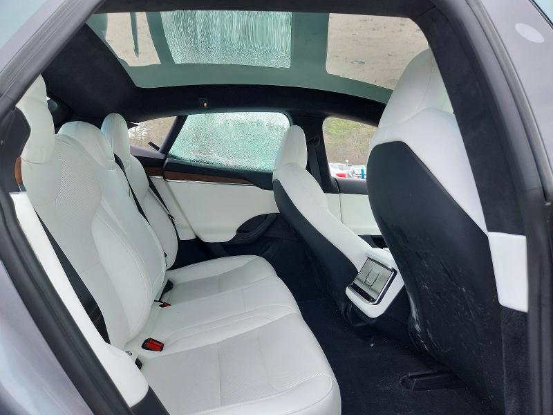 5YJSA1E55RF542015