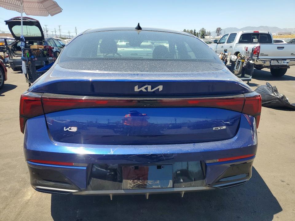 KNAG64J7XS5304827