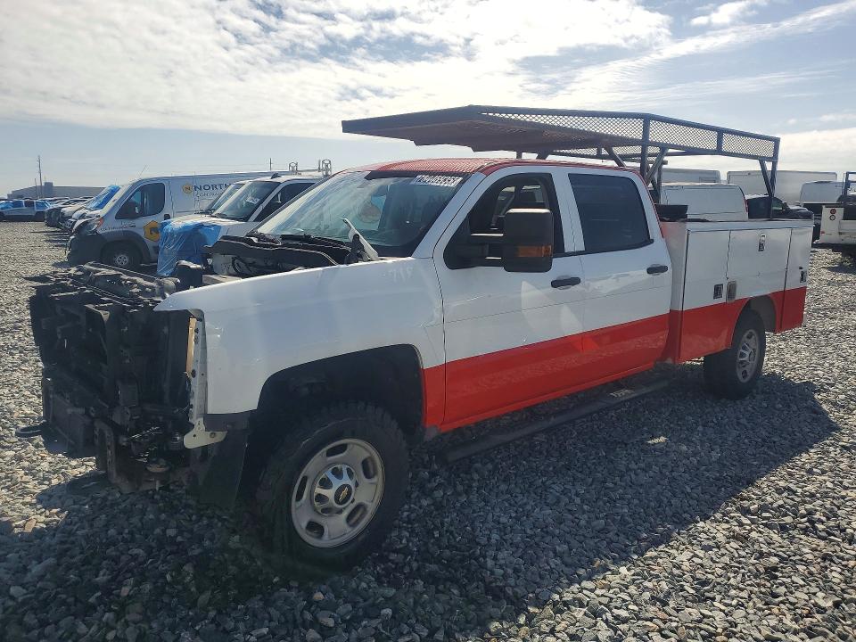2018 CHEVROLET SILVERADO — VIN 1GB1CUEG6JF228306