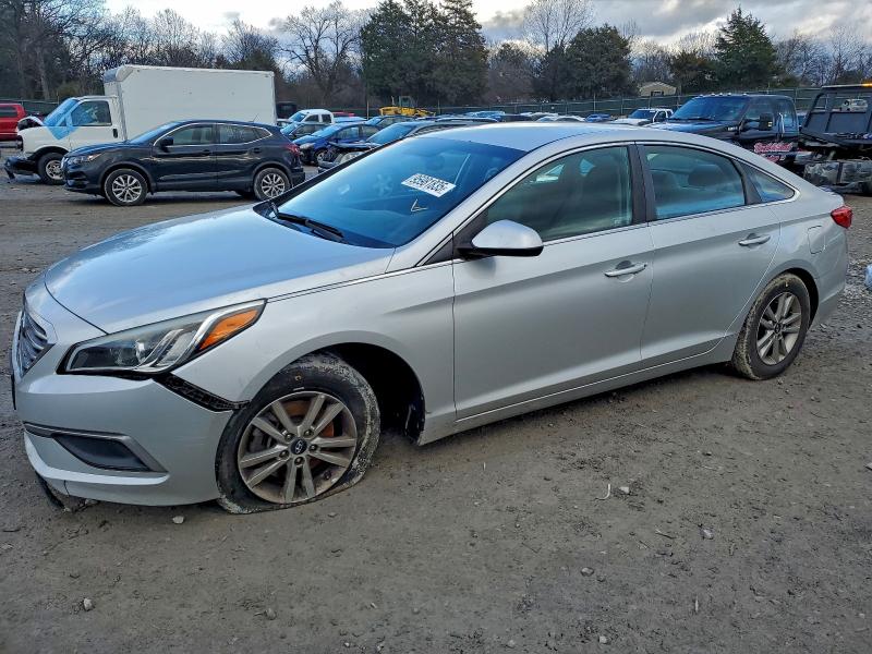 2016 HYUNDAI SONATA SE — VIN 5NPE24AF7GH356128