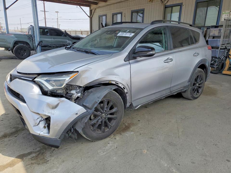 2018 TOYOTA RAV4 — VIN 2T3RFREV8JW730458