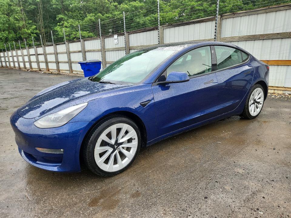 5YJ3E1EB8NF290561