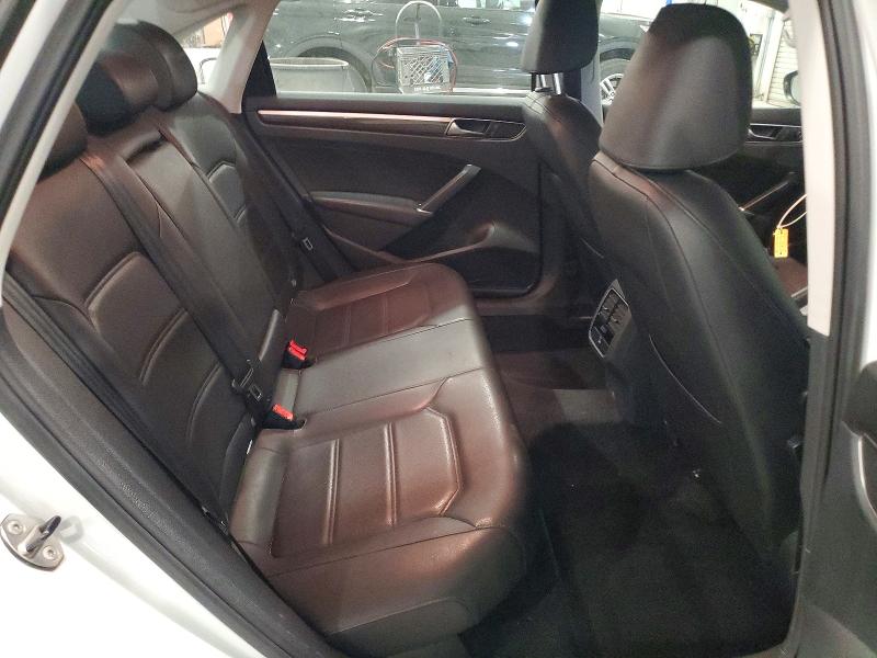 1VWBT7A30HC011573
