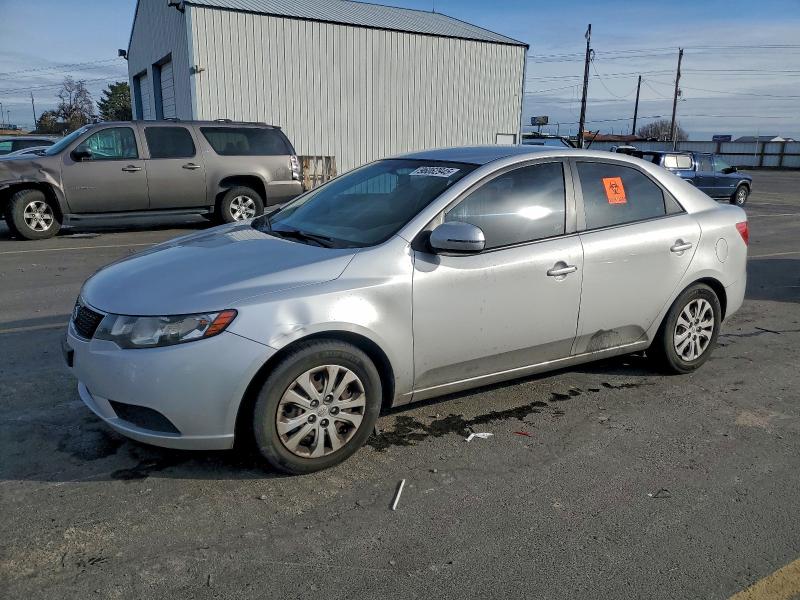2011 KIA FORTE EX — VIN KNAFU4A21B5425929