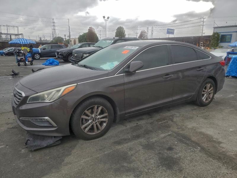 2015 HYUNDAI SONATA SE — VIN 5NPE24AF4FH170819