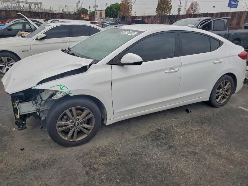 2018 HYUNDAI ELANTRA SE — VIN 5NPD84LF9JH221232