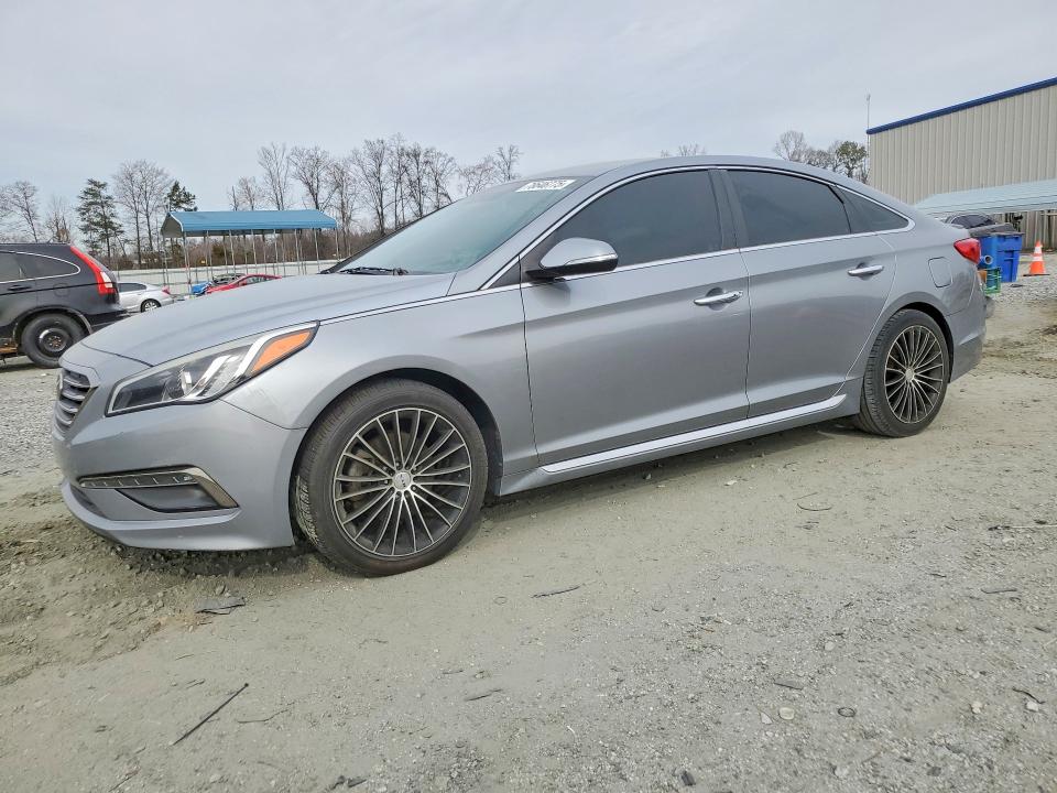 2015 HYUNDAI SONATA — VIN 5NPE34AF1FH011978