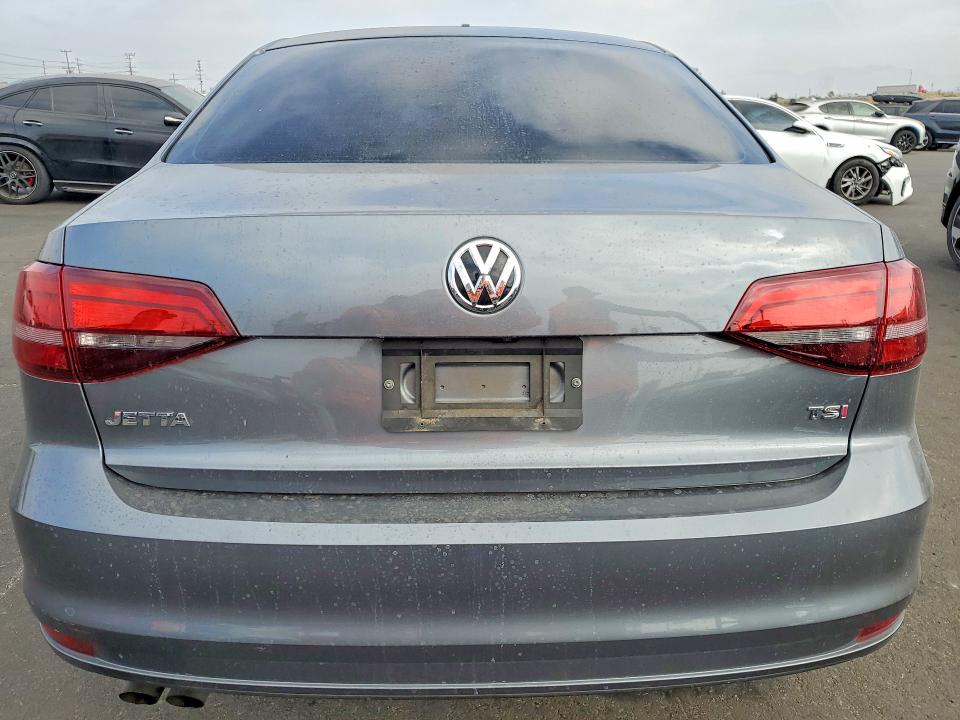 3VW2B7AJ6HM405563