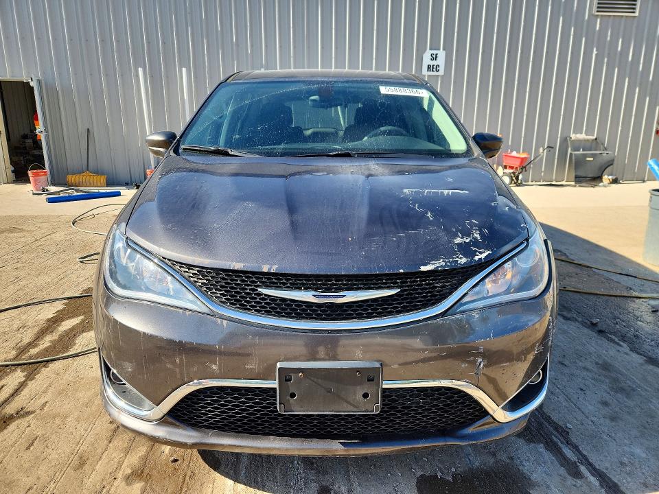 2C4RC1FGXJR115690