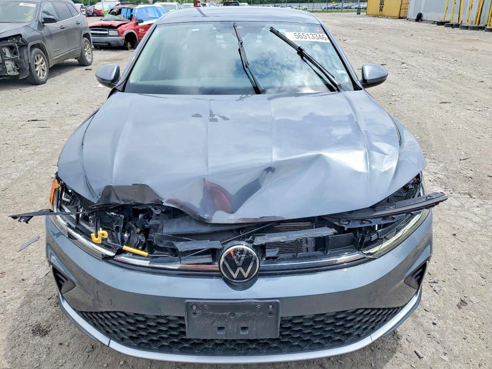 3VW5X7BU4SM011977