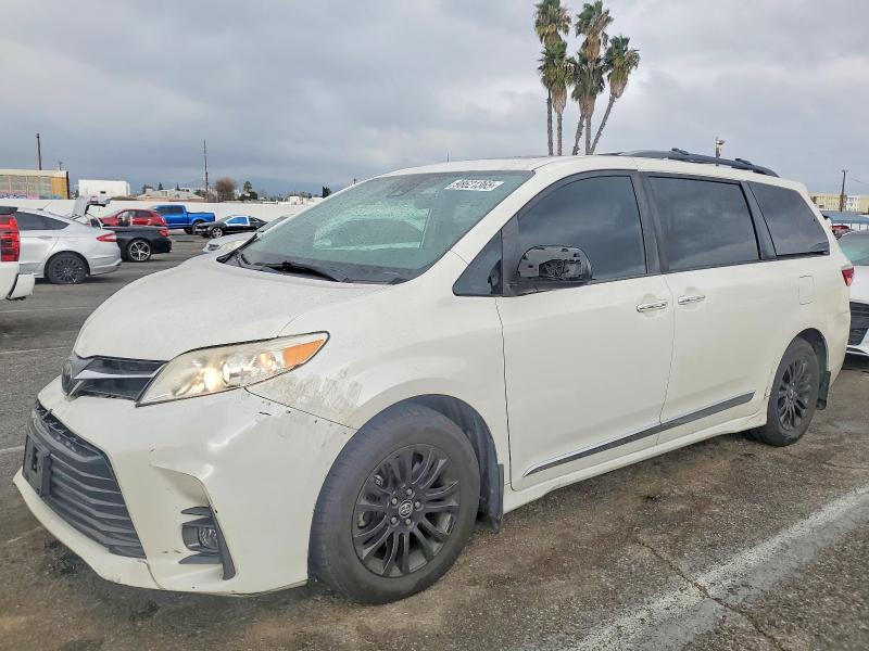 2019 TOYOTA SIENNA — VIN 5TDYZ3DC9KS985560