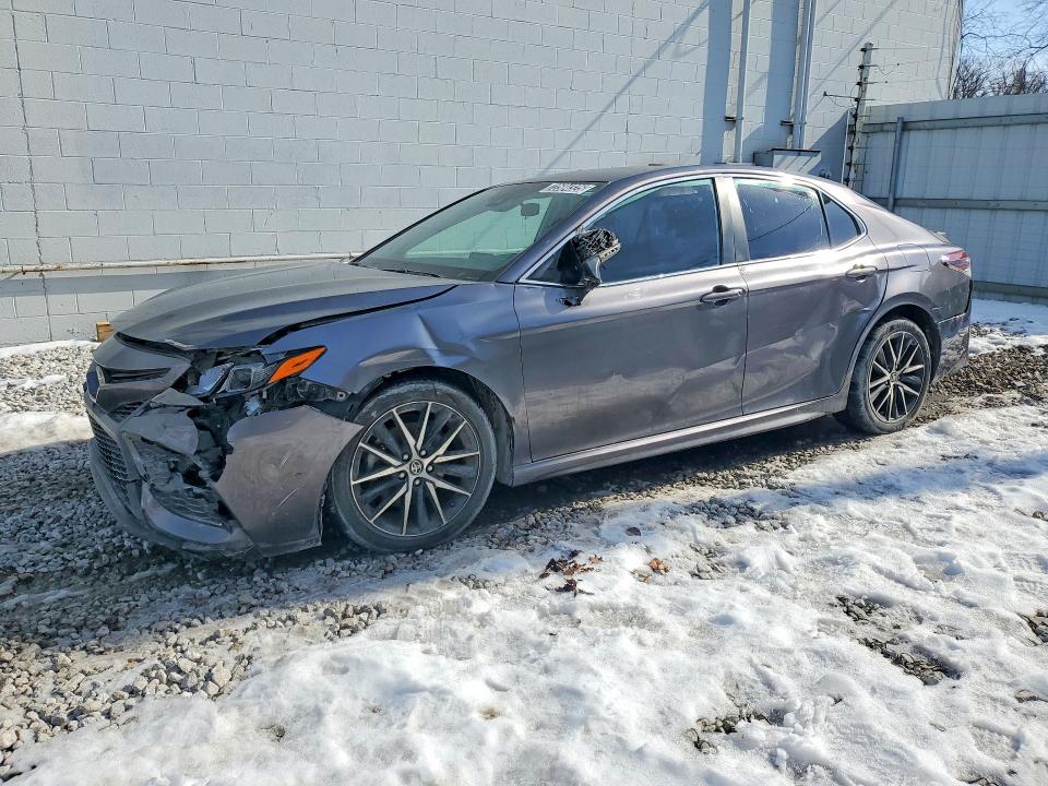2022 TOYOTA CAMRY — VIN 4T1G11BK3NU058082