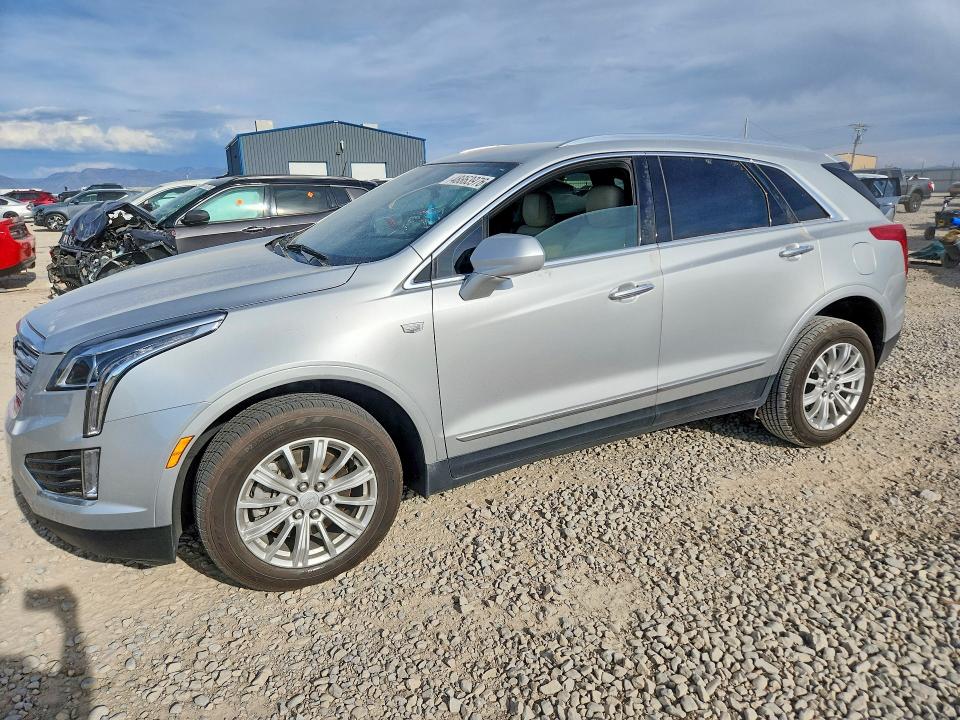 2018 CADILLAC XT5 — VIN 1GYKNARS1JZ157306