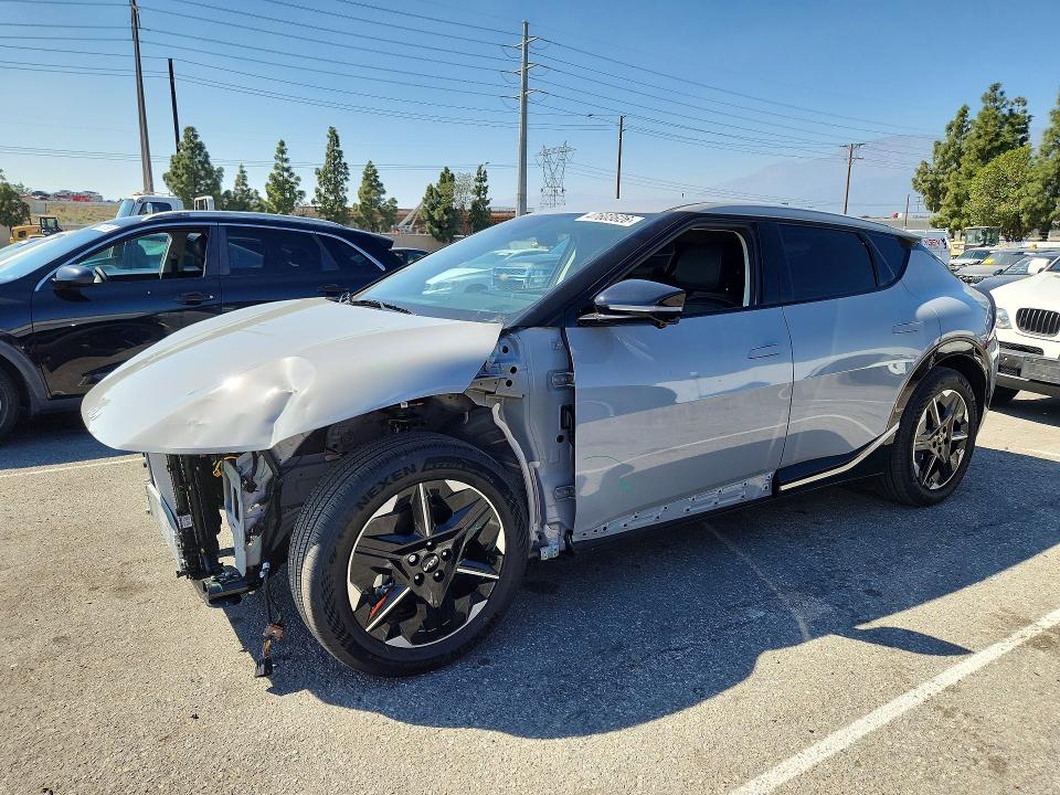 2025 KIA EV6 — VIN 5XYC34JA7SG013781