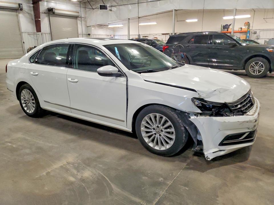 1VWBT7A30HC011573