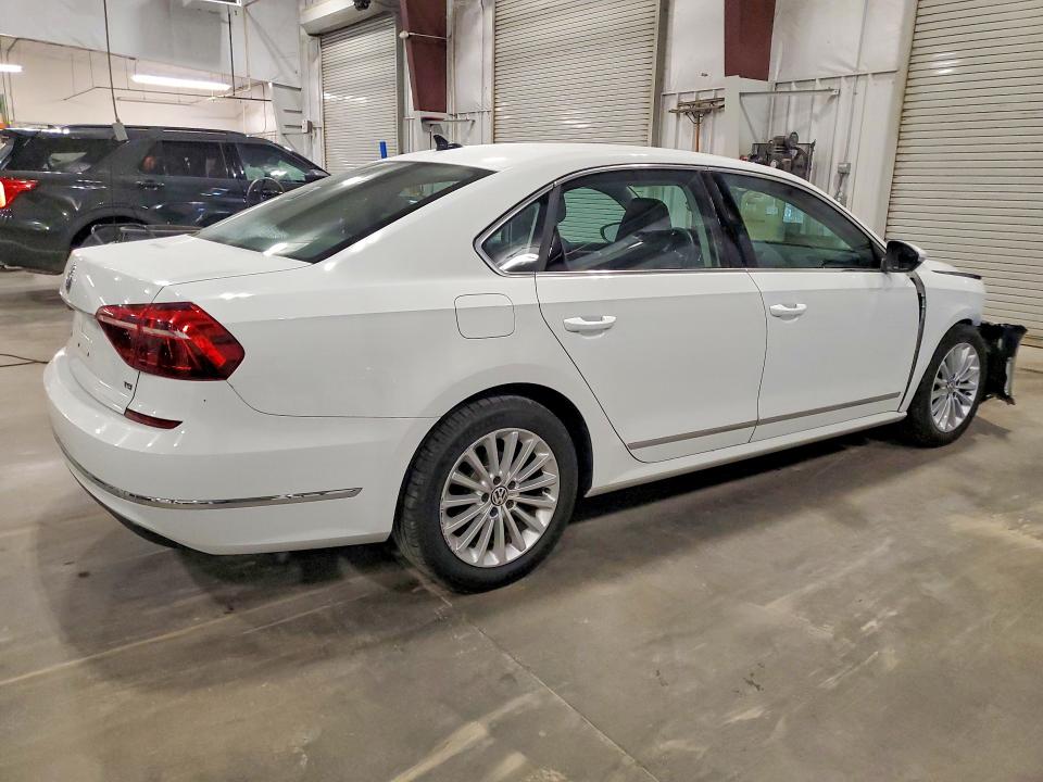 1VWBT7A30HC011573