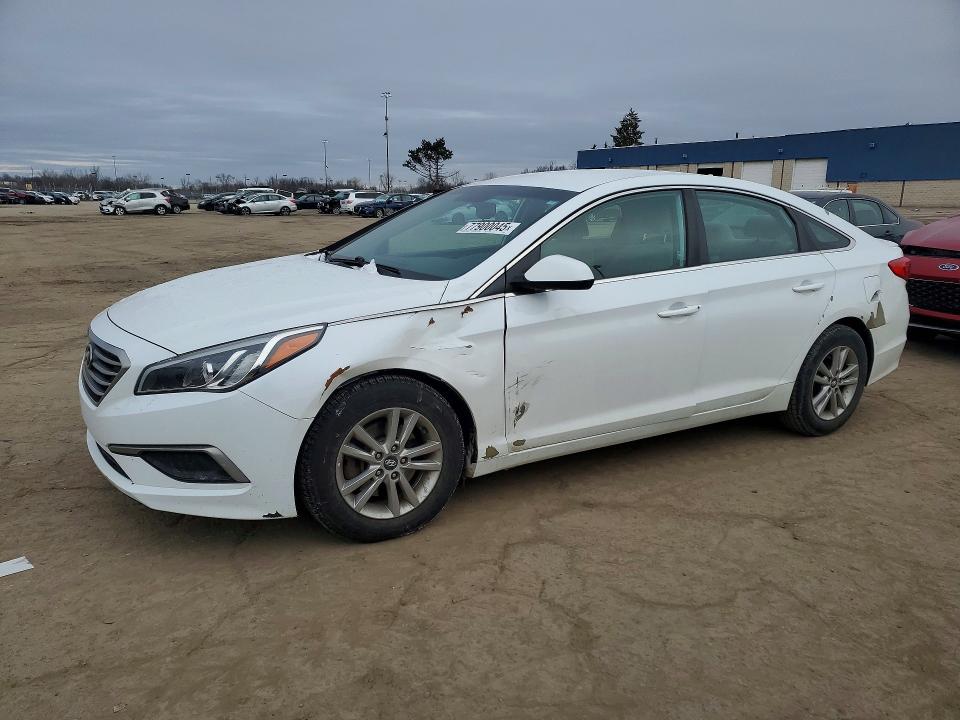 2016 HYUNDAI SONATA — VIN 5NPE24AF8GH384455