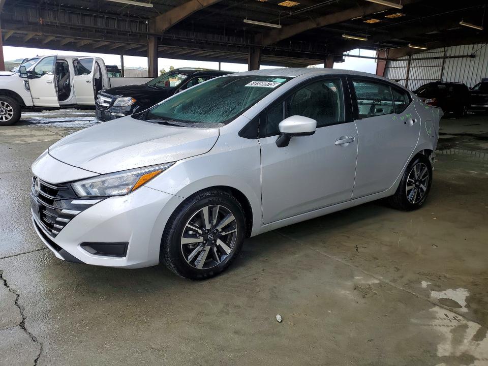 2025 NISSAN VERSA — VIN 3N1CN8EV9SL861042