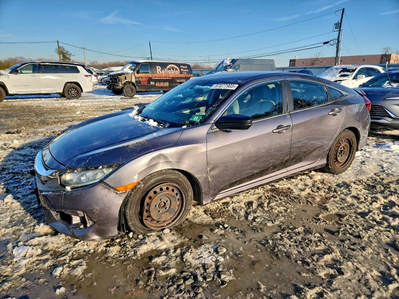 2018 HONDA CIVIC — VIN 2HGFC2F59JH528831