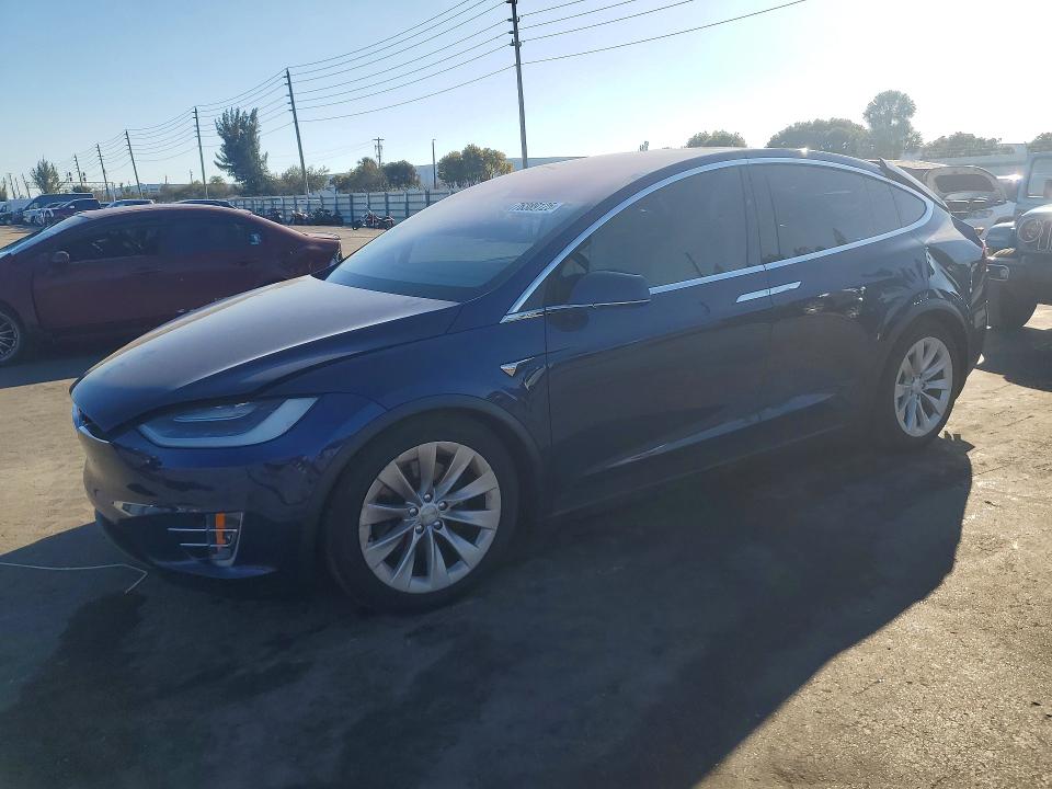 2019 TESLA MODEL X — VIN 5YJXCAE23KF181220