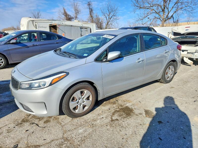 2017 KIA FORTE LX — VIN 3KPFK4A78HE065852