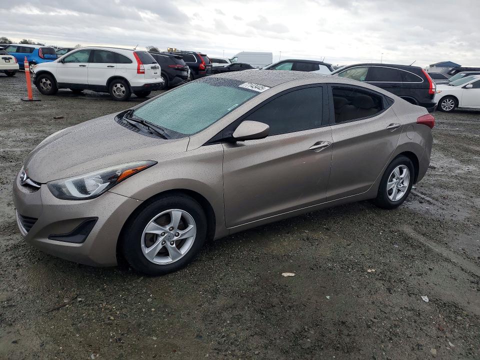 2015 HYUNDAI ELANTRA — VIN 5NPDH4AE9FH571610