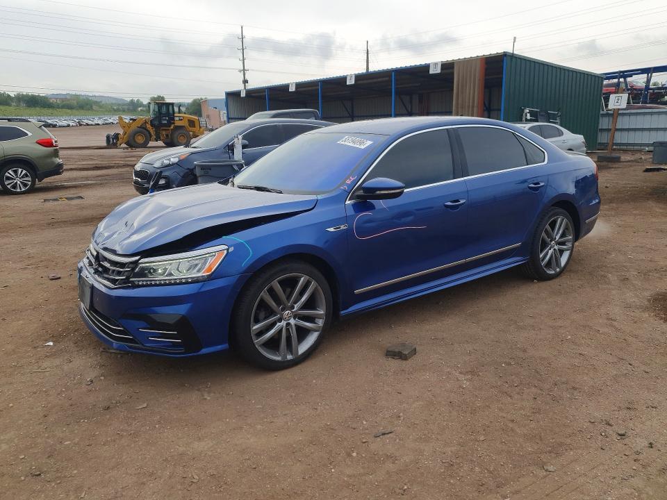 2017 VOLKSWAGEN PASSAT — VIN 1VWDT7A38HC073022