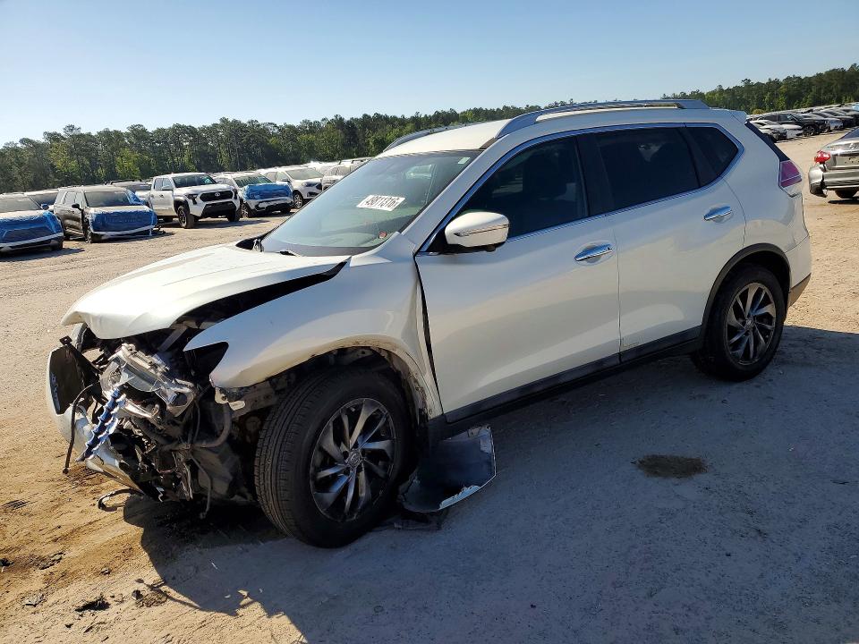 2015 NISSAN ROGUE — VIN 5N1AT2MT4FC816904