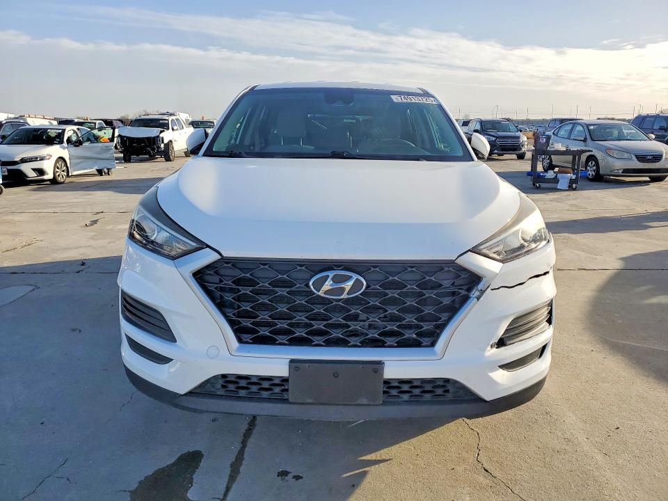 KM8J23A41KU888945