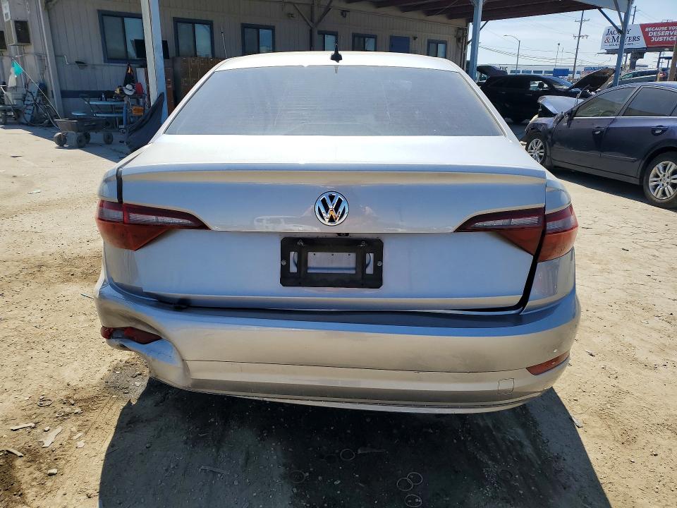 3VWCB7BU7LM047458