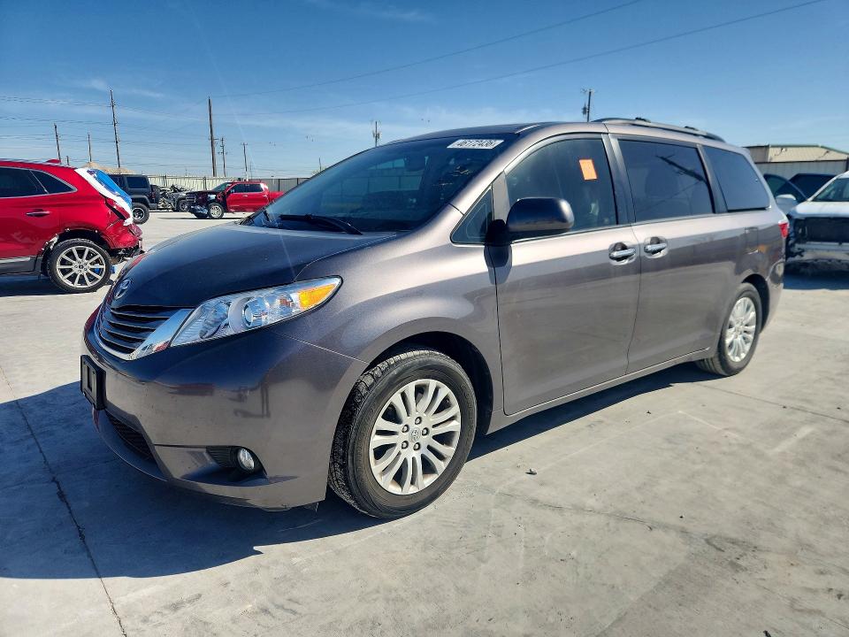 2017 TOYOTA SIENNA — VIN 5TDYZ3DC3HS866816