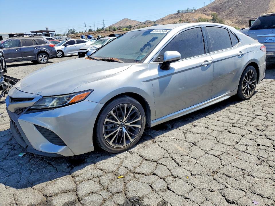 2018 TOYOTA CAMRY — VIN 4T1B11HK4JU577038