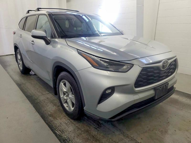 2022 TOYOTA HIGHLANDER — VIN 5TDBZRBH9NS577099