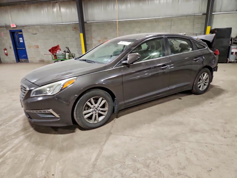 2015 HYUNDAI SONATA SE — VIN 5NPE24AFXFH105411