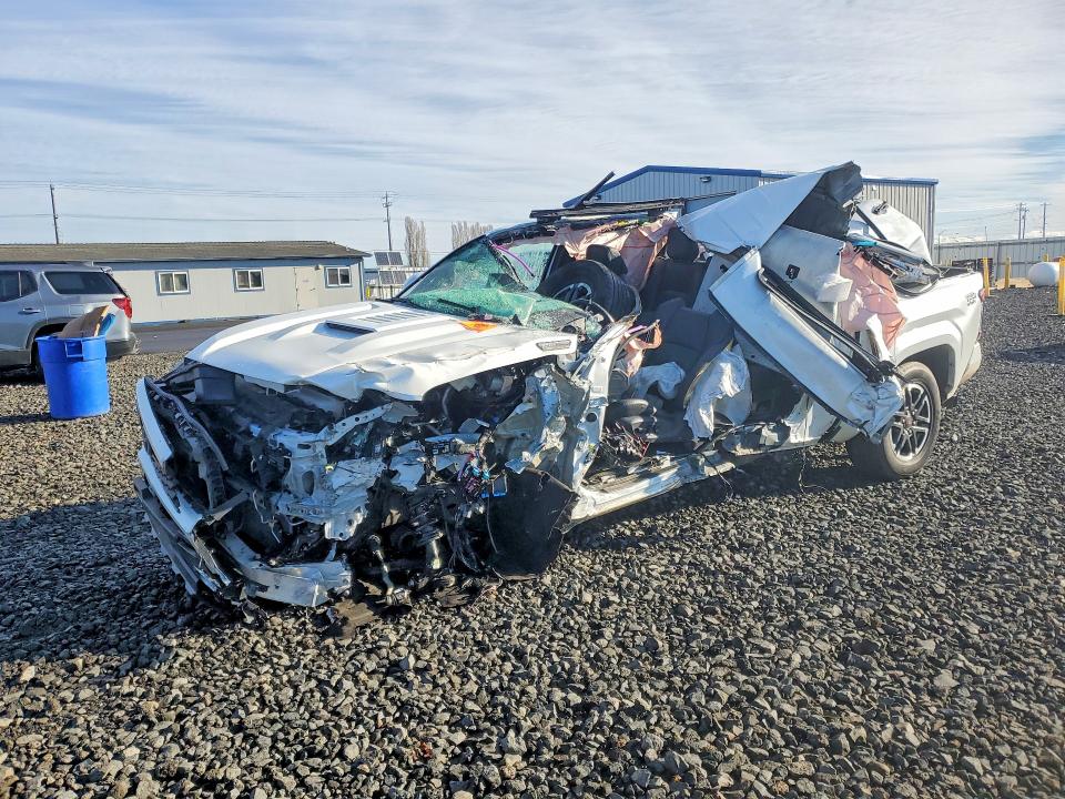 2025 TOYOTA TACOMA — VIN 3TYLC5LNXST026439