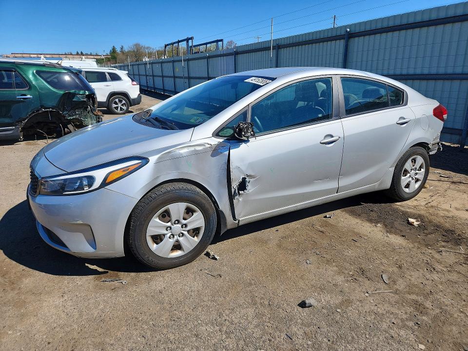 2017 KIA FORTE — VIN 3KPFK4A71HE026438
