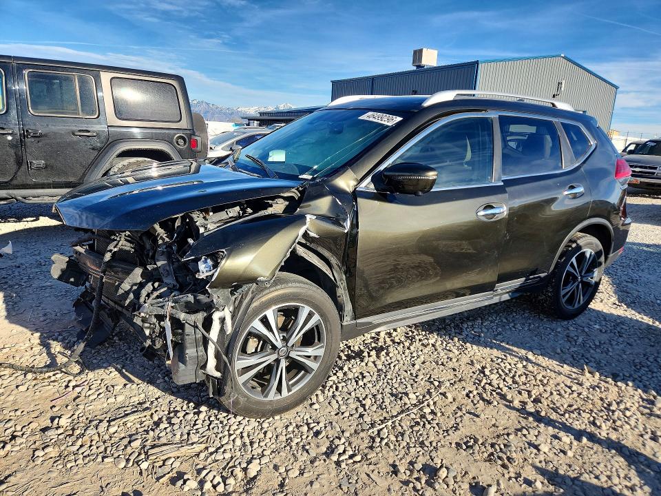 2017 NISSAN ROGUE — VIN JN8AT2MV1HW268176