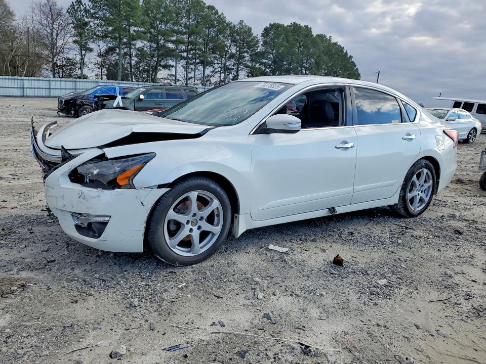 2015 NISSAN ALTIMA — VIN 1N4AL3AP7FN406268